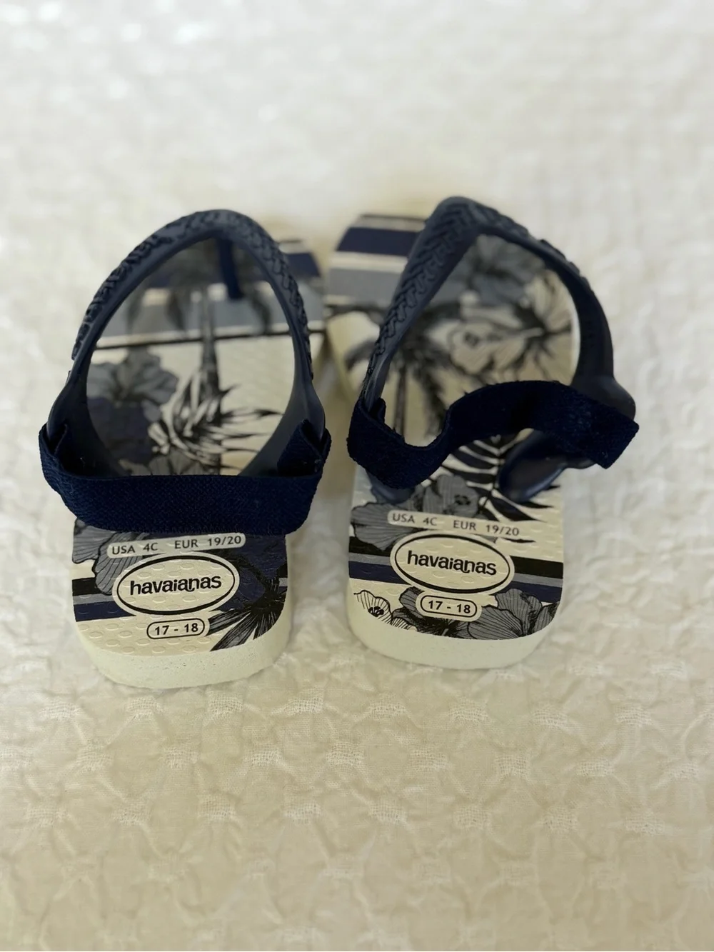 Havaianas Kids Navy and Cream Floral Stripe Sandals